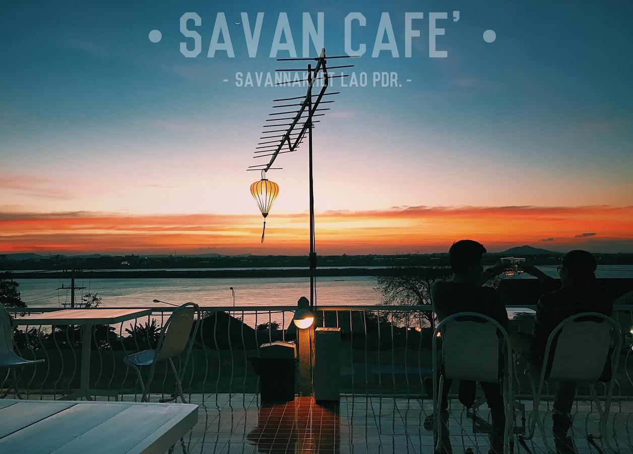 Savan Cafe Albergue Savannakhet Exterior foto